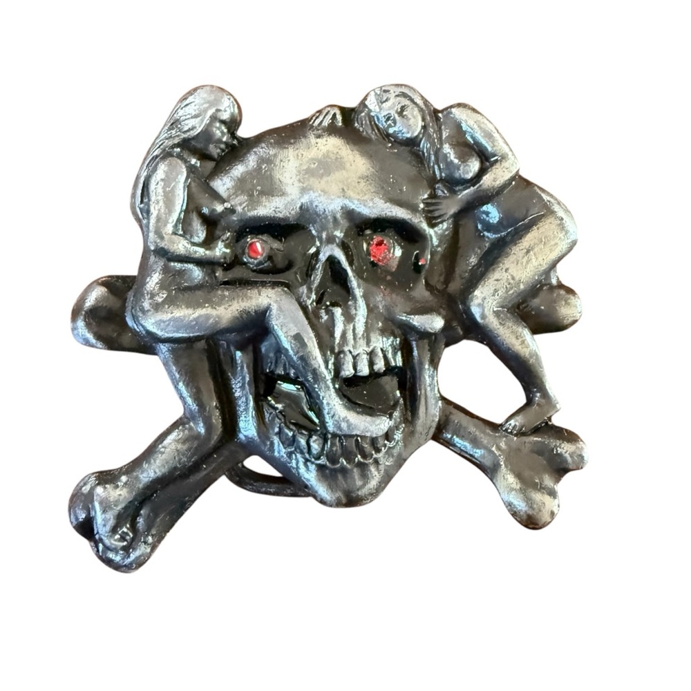 VTG 90s Buckles Of America Skull & Crossbones Belt Buckle Masterpiece Goth Edgy